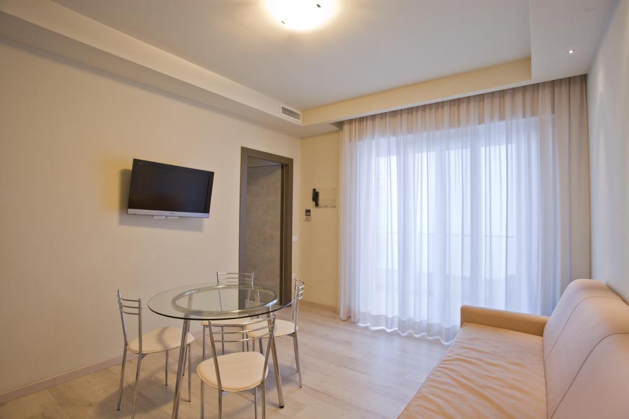 Residence Elisabetta 切塞纳蒂科 外观 照片